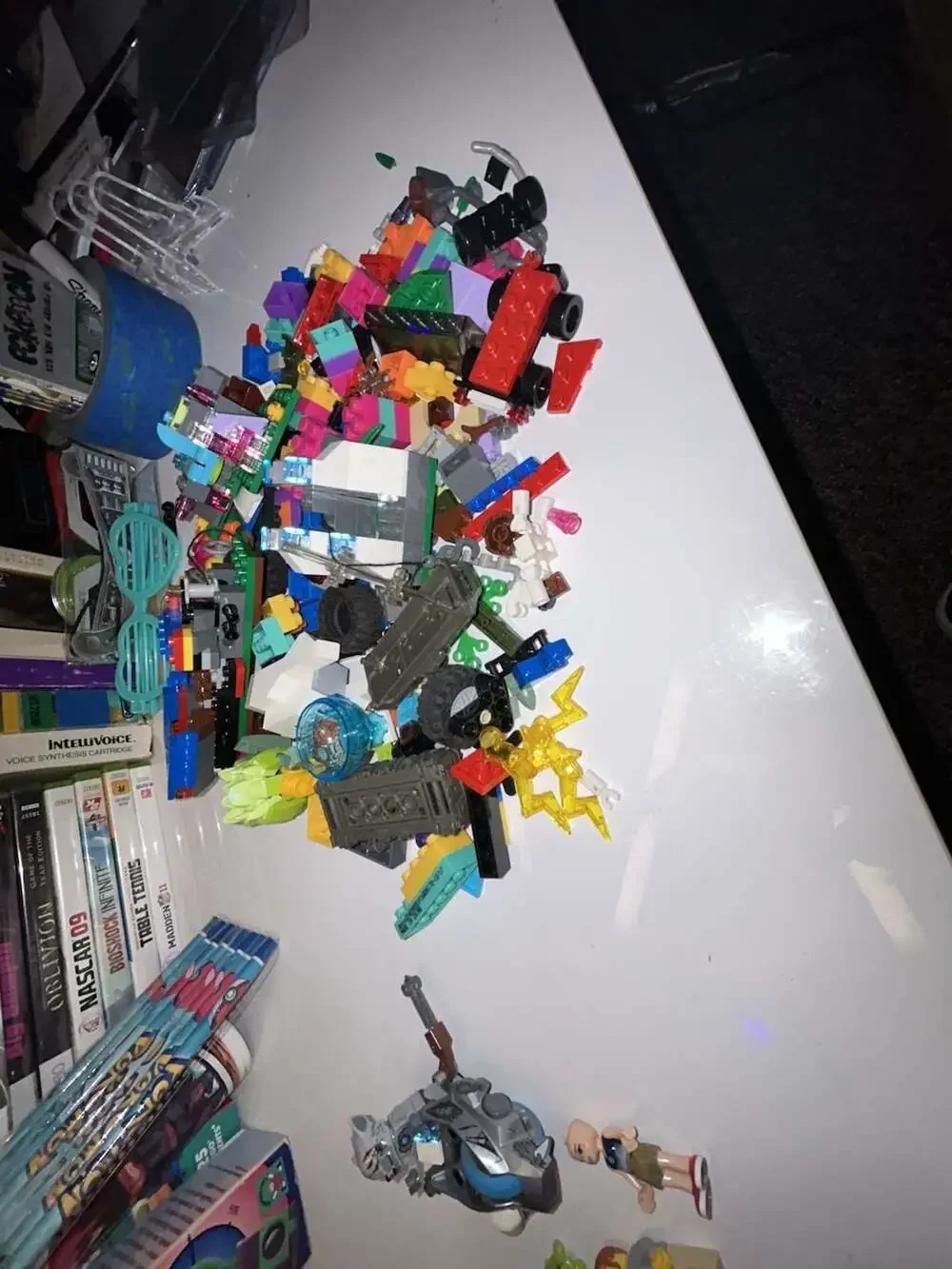 Assorted Mixed Lego  Minifigures and Building Toy Lot